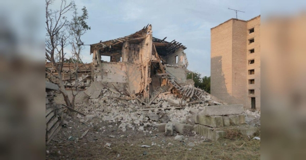 Росіяни двічі вдарили по центру Чугуєва на Харківщині, є поранені, серед яких підліток - INFBusiness