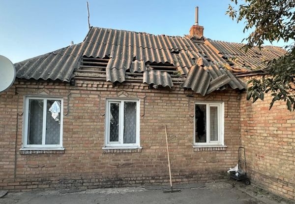 Вночі росіяни вдарили по Дніпру, в місті пролунали вибухи. Місто було атаковане балістикою, повідомили у Дніпропетровській ОВА. 1