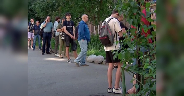 Зовсім не добровольці: в ТЦК розповіли, про що свідчать черги біля дверей військкоматів - INFBusiness
