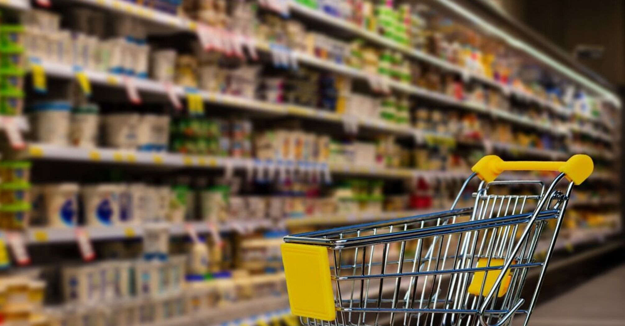 За останній час темпи інфляції зросли з 4,3% у червні до 5,4% у липні. Паралельно витрати компаній продовжують збільшуватися. Це свідчить про те, що в недалекому майбутньому можливе значне зростання цін на продукти харчування. Осінній стрибок цін: які продукти подорожчають через інфляцію