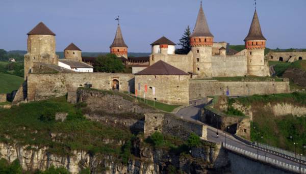 У Кам’янець-Подільської фортеці з'явилася цифрова копія - INFBusiness
