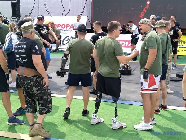 "Сильні України": як спорт повертає поранених до життя - INFBusiness