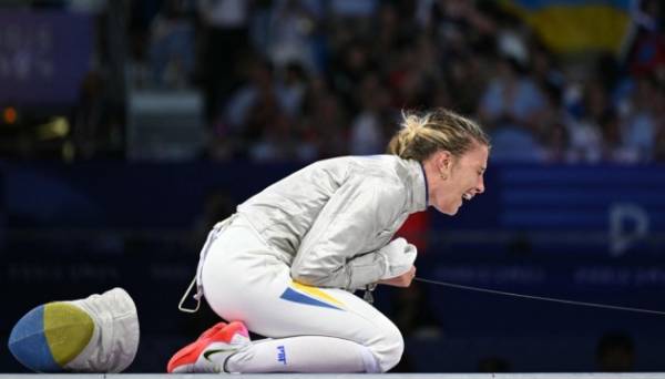 10 мільйонів для ЗСУ: Харлан продала шаблю, з якою виграла золото Олімпіади-2024 - INFBusiness