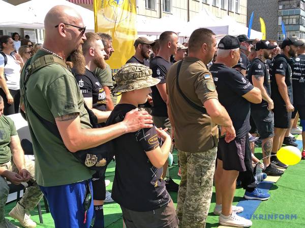 "Сильні України": як спорт повертає поранених до життя - INFBusiness