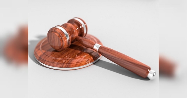 Шевченківський районний суд Києва зобов’язав СБУ розпочати розслідування щодо законності співпраці родини голови Львівської ОВА Максима Козицького з багаторічним партнером «Газпрому» у Чехії Карелом Комареком. СБУ відкриє справу за фактом співпраці Козицьких з партнером «Газпрому» Комареком, — рішення суду - INFBusiness