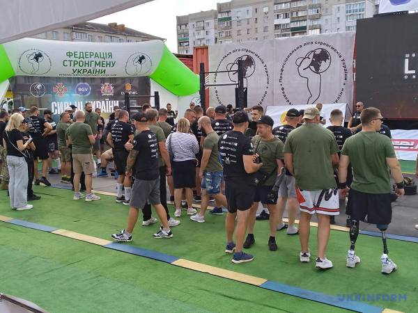 "Сильні України": як спорт повертає поранених до життя - INFBusiness