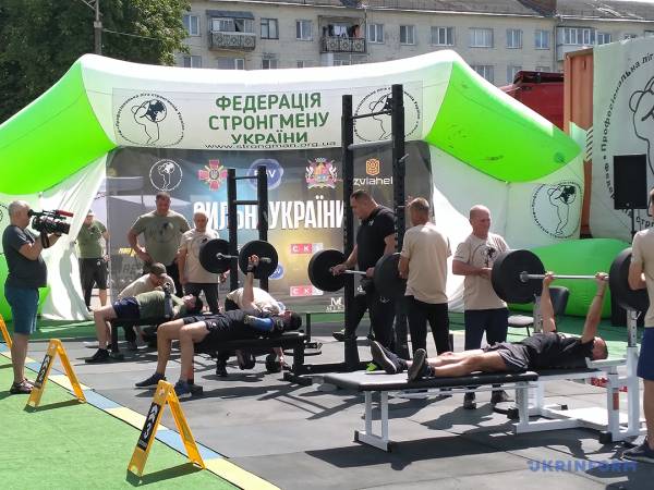 "Сильні України": як спорт повертає поранених до життя - INFBusiness