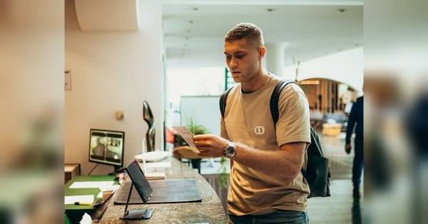 Довбик залишив «Жирону» та підписав контракт з італійським грандом (фото, відео) - INFBusiness