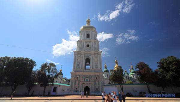 У Софії Київській відбудеться міжнародний фестиваль високого мистецтва Bouquet Kyiv Stage 14.08.2024 02:08 Укрінформ У Національному заповіднику «Софія Київська» 15-18 серпня відбудеться сьомий фестиваль високого мистецтва Bouquet Kyiv Stage 2024, який стане проявом єдності всіх українців. У Софії Київській відбудеться міжнародний фестиваль високого мистецтва Bouquet Kyiv Stage - INFBusiness