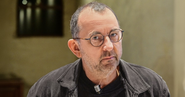 Графік Павло Маков зустріне 33-тю річницю української незалежності в Харкові. «Я – український художник і не можу існувати без української держави», – каже він. Як держава має підтримувати митців, як виглядає шлях суспільства до дорослішання та які сучасні художники видаються Макову найцікавішими – у новому випуску «Business Breakfast з Володимиром Федоріним» Графік Павло Маков про ціну і цінність українського мистецтва. Інтерв’ю - INFBusiness