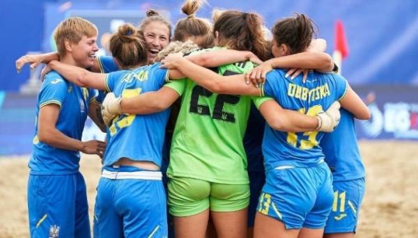 Жіноча збірна України з пляжного футболу у серії пенальті здолала Португалію - INFBusiness