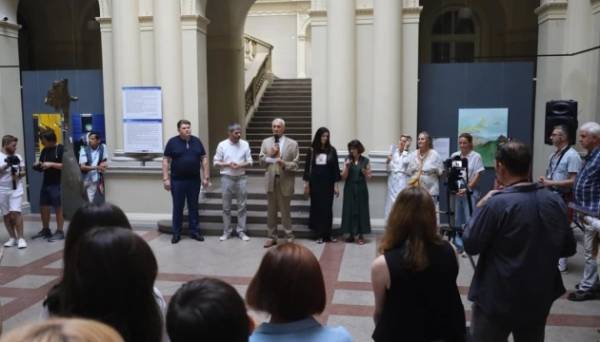 У Львові відкрили виставку французьких й українських митців - INFBusiness