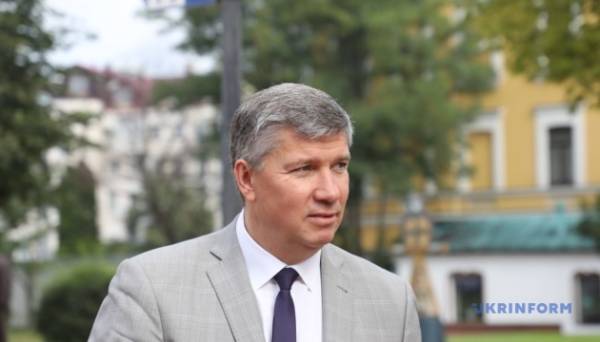 Необхідно створювати національний культурний продукт подвійного призначення - Карандєєв - INFBusiness
