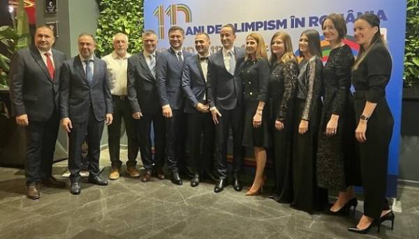 Гутцайт взяв участь у святкуванні 110-річчя Олімпійського комітету Румунії 26.11.2024 14:57 Укрінформ У Бухаресті відбулися урочистості з нагоди 110-річчя заснування Олімпійського комітету Румунії. Гутцайт взяв участь у святкуванні 110-річчя Олімпійського комітету Румунії - INFBusiness