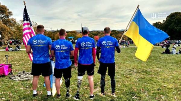 Українські розвідники пробігли марафон морської піхоти США - INFBusiness