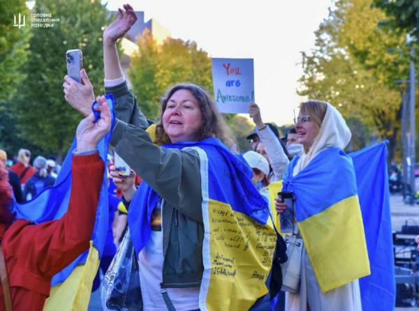 Українські розвідники пробігли марафон морської піхоти США - INFBusiness