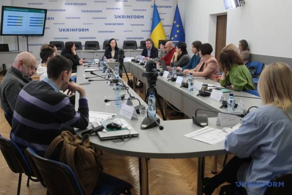 Бібліотеки відвідують лише 7% українців - INFBusiness