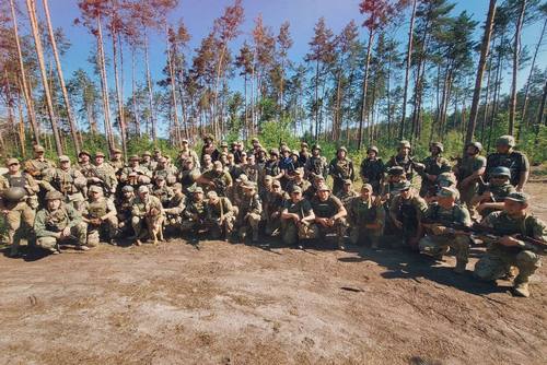 «Я „витікав“, наче вода з крана, і розумів, що помираю»: ветеран та активист Олег Симороз про важке поранення та зйомки у кіно - INFBusiness