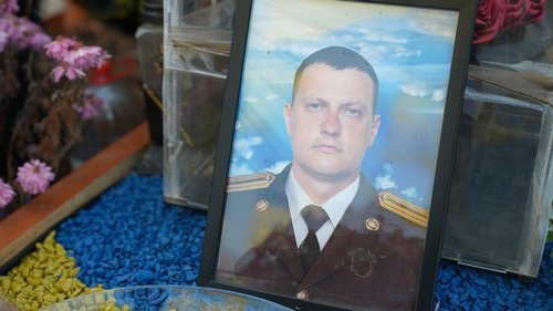 «Мати бійця плакала від щастя і дякувала чоловіку за врятованого сина»: історія легендарного офіцера «Сапсана», який загинув, боронячи Нью-Йорк - INFBusiness