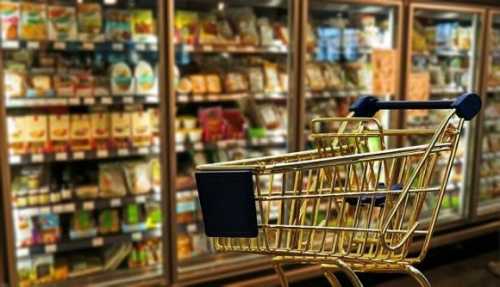 За перші два місяці дії «Національного кешбеку» продажі продовольчих товарів українського виробництва, що беруть участь у програмі, зросли на 9,5% (в одиницях), гривневий виторг зріс на 4% – в порівнянні з двома місяцями до запуску програми й аналогічним періодом минулого року. Такі результати дослідження Асоціації ритейлерів України (RAU) та аналітичної компанії Num8erz. Для аналізу використовувалися дані 700 магазинів, розташованих по всій території України. Національний кешбек: за два місяці продажі українських продуктів зросли на 9,5% - INFBusiness