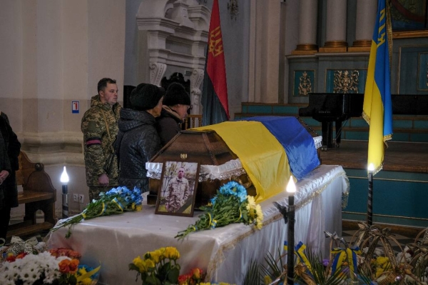 Однорічна донька втратила тата: боєць зі Львівщини не вижив після важкого поранення - INFBusiness