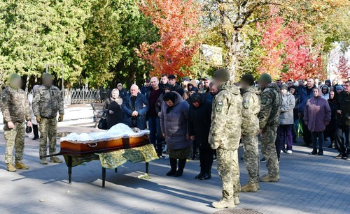 «Віз боєприпаси побратиму, а окупанти кинули снаряд із БпЛА»: родина сподівається, що посмертно воїн отримає заслужену нагороду - INFBusiness