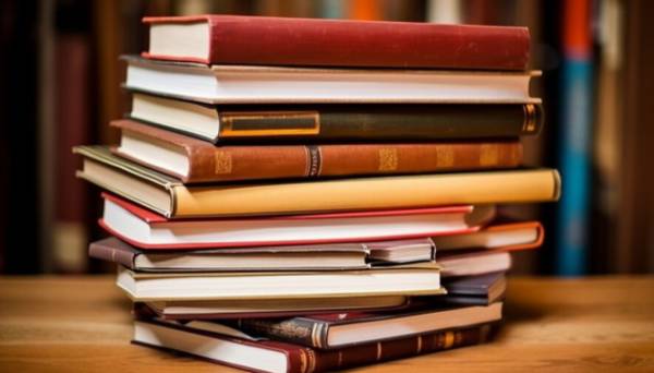 Найпопулярніші книги з документалістики, які купували українці у 2024 році - INFBusiness