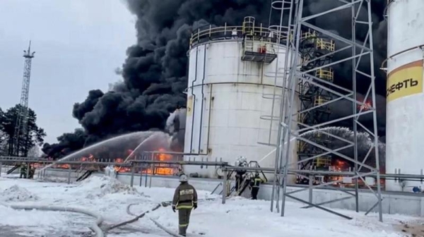 «Ми допомагаємо росії заробляти нафтодолари, які потім прилітають до нас у вигляді ракет та шахедів», — експерт Михайло Гончар - INFBusiness