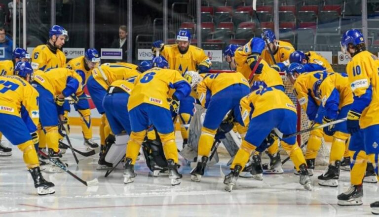 Збірна України перемогла Італію в серії буллітів на ЧС-2025 з хокею - INFBusiness