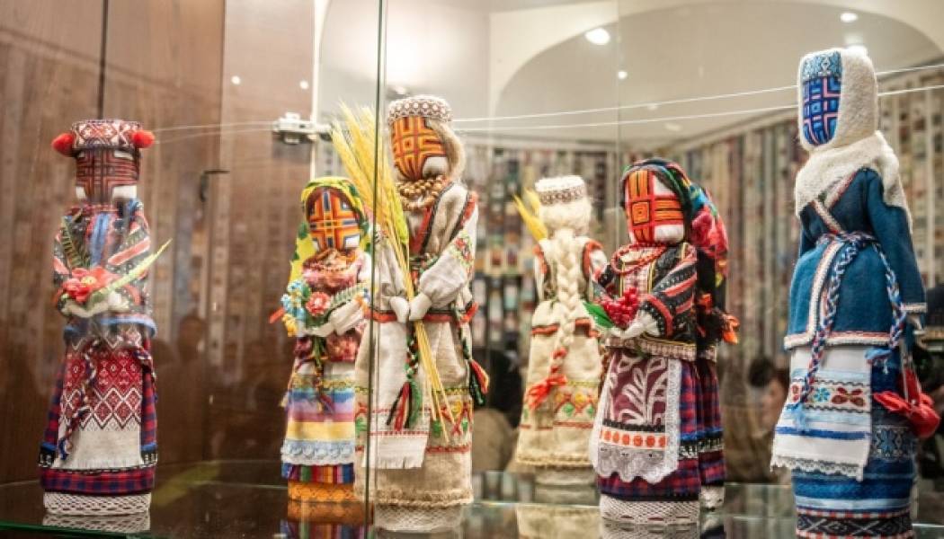 У Києво-Печерській лаврі представили зображення козака Мамая, створене в техніці печворк 46 майстрами - INFBusiness