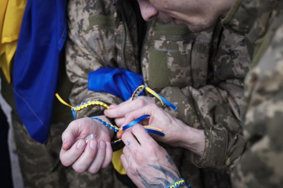 «Ми повертаємо наших людей»: Україна та Росія провели перший етап масштабного обміну полоненими - INFBusiness