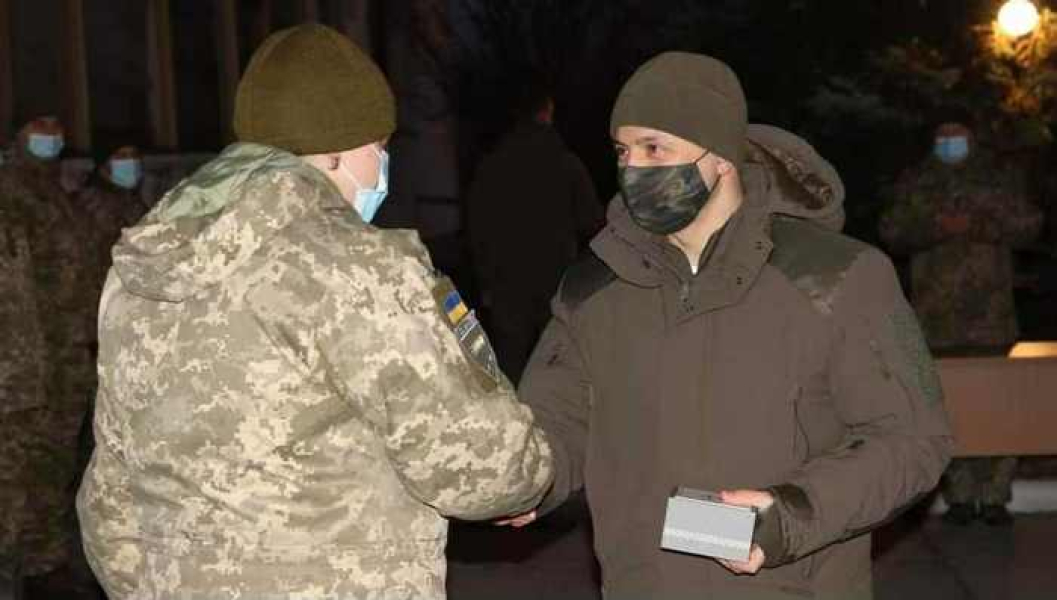 «Вважається недостатньо героїчною»: родина загиблої бойової медички, яка врятувала шістьох товаришів, бореться за визнання її подвигу - INFBusiness