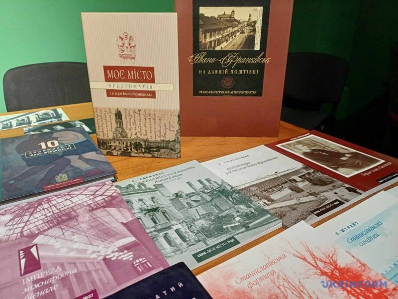 У Франківську встановлено український книжковий рекорд - INFBusiness