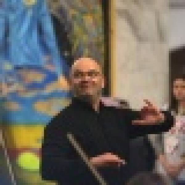 Симфонічний оркестр грав у метро Харкова в День Європи - INFBusiness