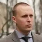 Керівник детективного підрозділу НАБУ та кандидат на посаду директора БЮРО Скомаров приховував російське громадянство свого батька, який має бізнес у ЛНР, – ЗМІ - INFBusiness