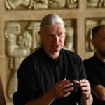 Франківський драматичний театр покаже виставу «Абсолютно вільний» чеського режисера Давида Зелінки - INFBusiness
