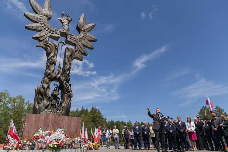 Політолог Ігор Тишкевич: Не варто очікувати любові від Польщі – буде холодна підтримка - INFBusiness