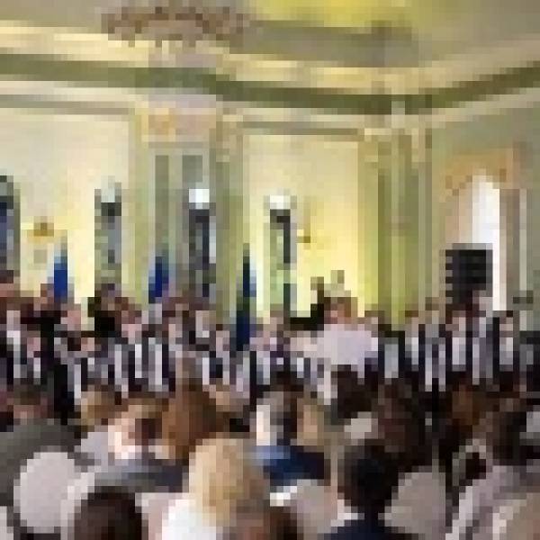 «Київська камерата» виконала «Концерт надії» у Міністерстві закордонних справ під керівництвом Кері-Лінн Вілсон - INFBusiness