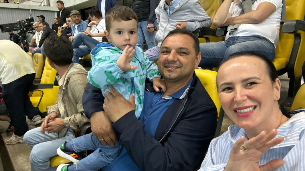 Дворічний син відомого футболіста помер через місяць після жахливої аварії (фото) - INFBusiness