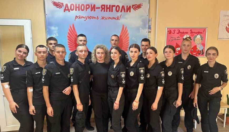 У Кропивницькому курсанти долучилися до волонтерської акції на підтримку захисників України (ФОТО) - INFBusiness