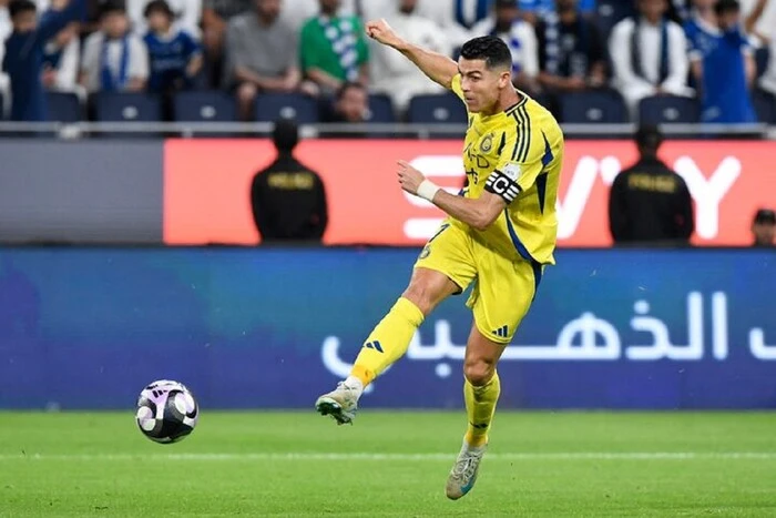 Капітал Роналду сягнув $1,4 мільярда, відповідно до даних індексу мільярдерів Bloomberg Роналду – перший футболіст-мільярдер в історії. - INFBusiness