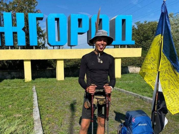 Вражали малюки, що жертвували особисті 10-20 гривень на підтримку армії: дніпрянин здолав пішки дві тисячі кілометрів Україною. - INFBusiness