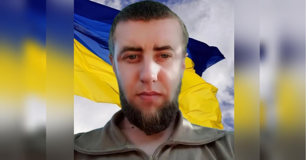 На Вінниччині провели в останню путь бійця Олександра Кушніра. Як інформує Теплицька громада, у червні 2024 року він вступив до лав Збройних Сил України по мобілізації. Ніс службу стрільцем підрозділу супроводу взводу охорони роти у складі 152-ї окремої єгерської бригади. Пліч-о-пліч з товаришами перебував у найзапекліших місцях, одне з них — Покровський напрямок. Світла мрія обернулась на пекучий жаль: у битві на Донеччині загинув воїн зі Вінницької області - INFBusiness