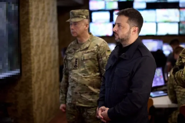 Автор фото, Колаж ВВС/425 ОШП/Офіс президента сирський