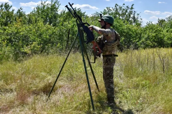 Автор фото, Getty Images Український військовослужбовець мобільного підрозділу протиповітряної оборони
