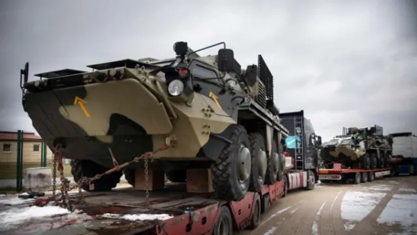 Автор фото, wikipedia Українські бронетранспортери прямують на передову