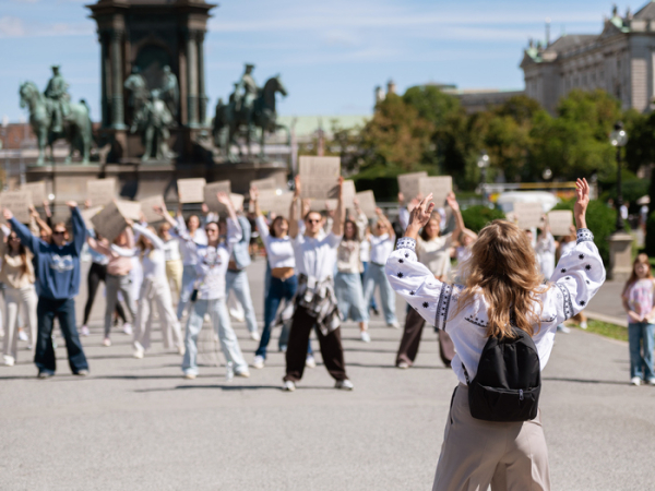 Олена мріє відкрити танцювально-терапевтичний центр, який допоможе людям підтримувати свій психоемоційний стан "Не цінувала здоров'я – тепер розплачуюсь": відома танцівниця Олена Шоптенко про важкий період під час війни. - INFBusiness
