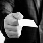 Фінансова небезпека: пенсіонерів можуть позбавити доступу до карток і припинити виплати - INFBusiness
