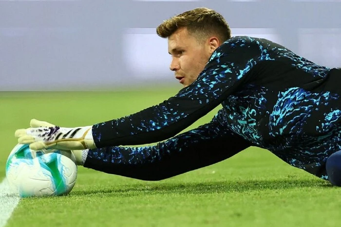 Згідно з початковою інформацією, людині похилого віку могло стати недобре, внаслідок чого він різко змінив курс Воротар «Інтера» на смерть збив 81-річного чоловіка на кріслі колісному: деталі трагедії