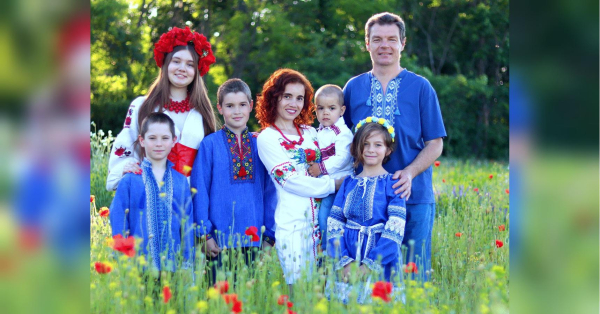 Дітвора — це наше українське завтра, стверджує глава міністерства соціальної політики, у справах сім’ї та солідарності України Денис Улютін. З цією метою в державі стартувала державна ініціатива «єЯсла», котра покликана стати справжньою підтримкою для молодих родин. В Україні збільшили грошову допомогу певним родинам: кому нададуть більше коштів - INFBusiness